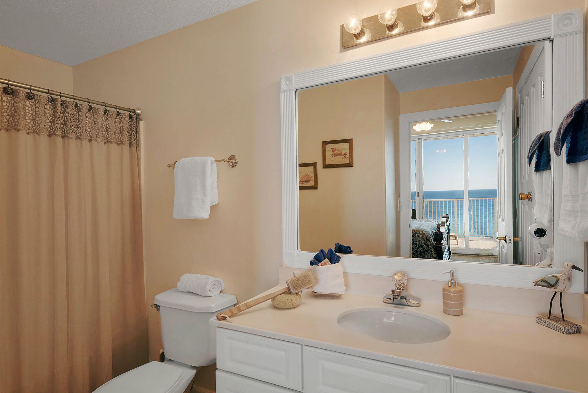 Ocean Villa Condo 1304 interior