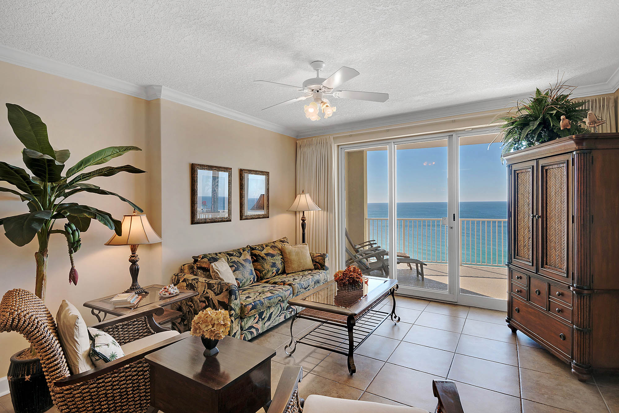 Ocean Villa Condo 1602 interior